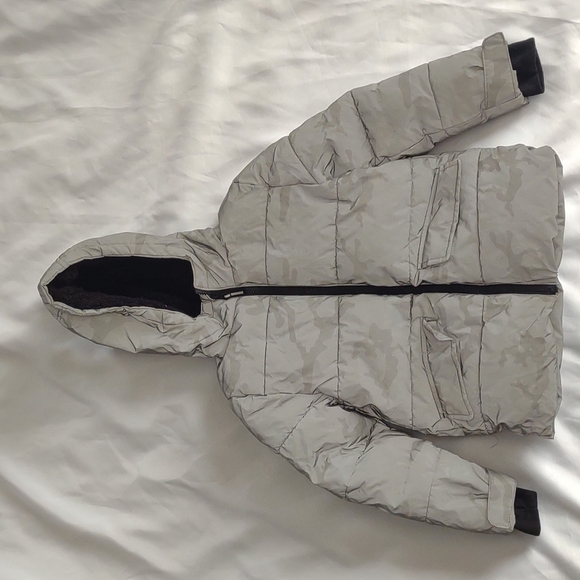 Members Mark Other - Members Mark Reflective Gray Cozy Puffer Jacket